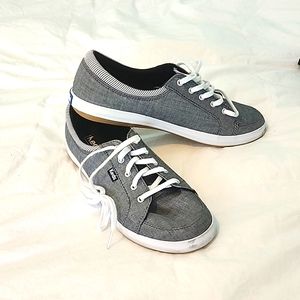 Keds 8.5 fabric canvas low ked sneaker tennis shoe ankle Grey white stripe